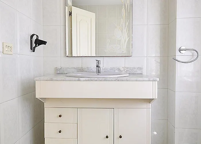 Enorme Triplex En El Centro De Daire O Grove