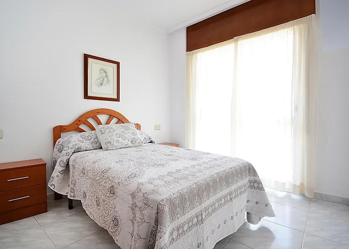 Daire Enorme Triplex En El Centro De O Grove