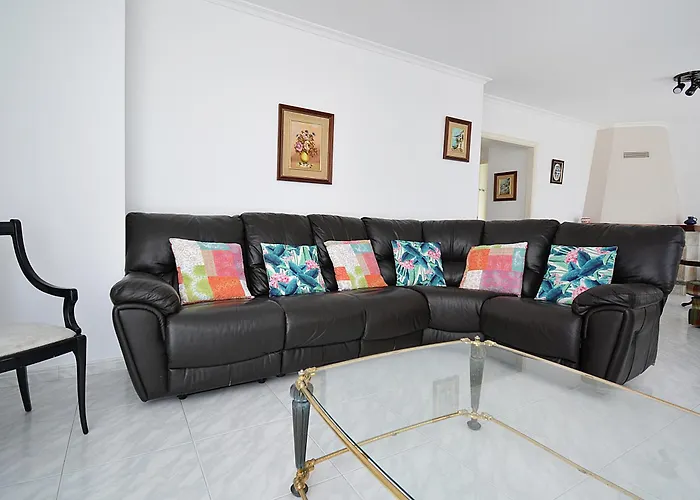 Enorme Triplex En El Centro De O Grove