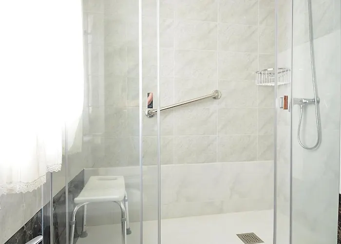 Daire Enorme Triplex En El Centro De O Grove